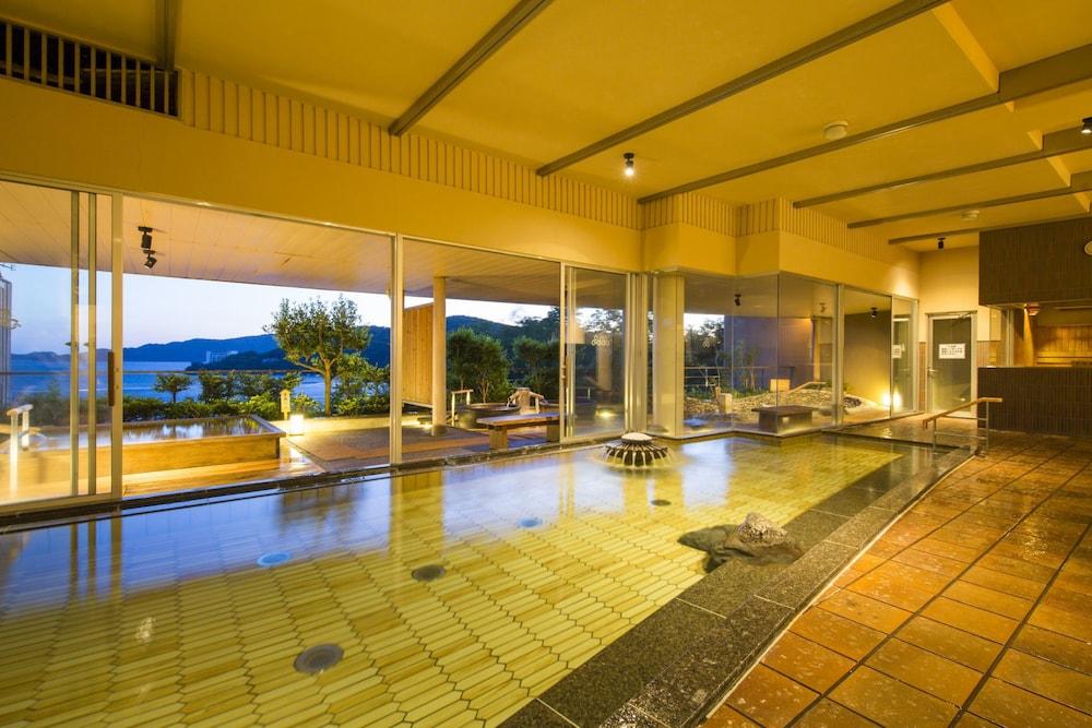 Seaside Hotel 4*
